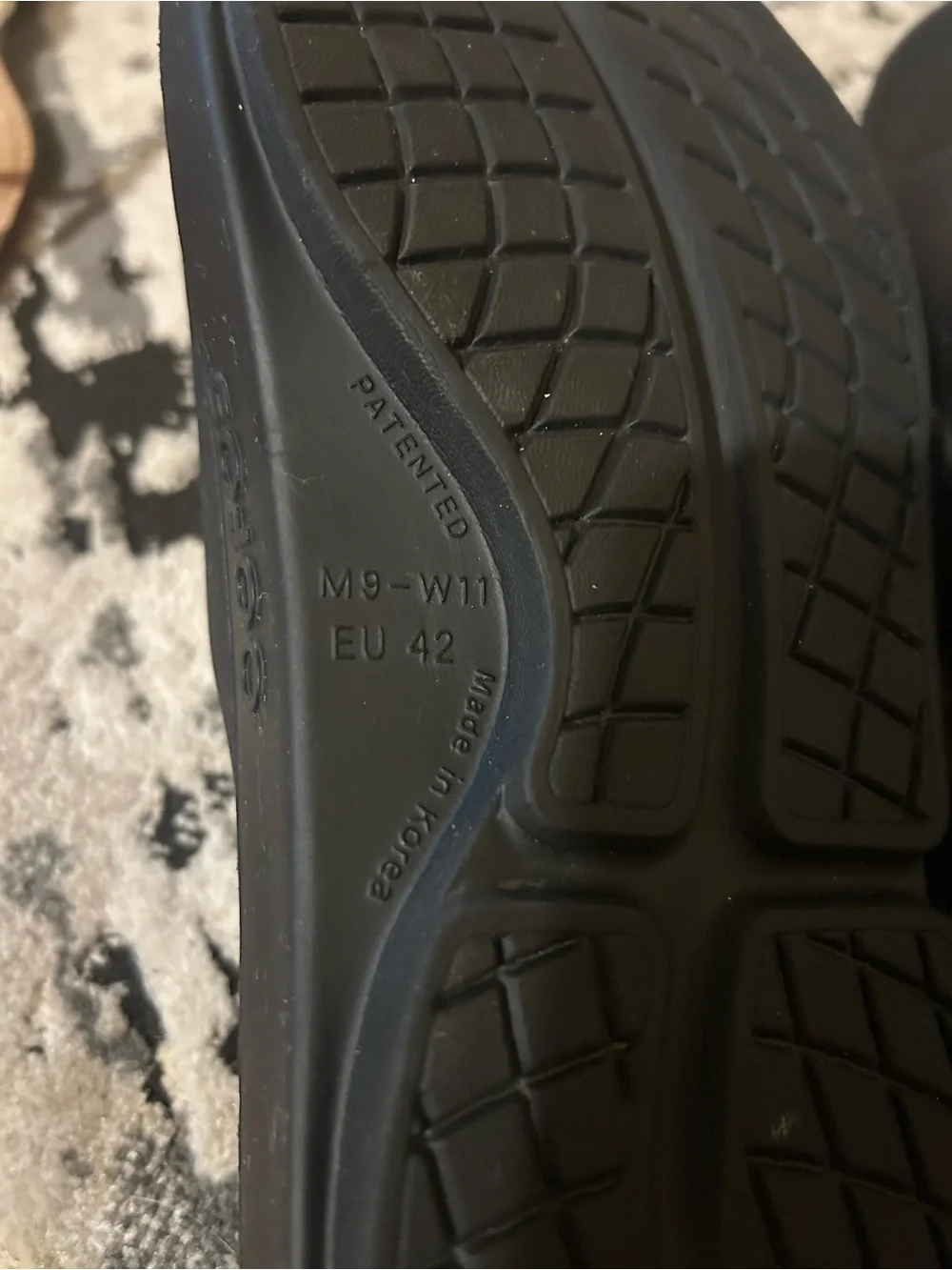 OOFOS Black Double-Strap Recovery Slide Sandals